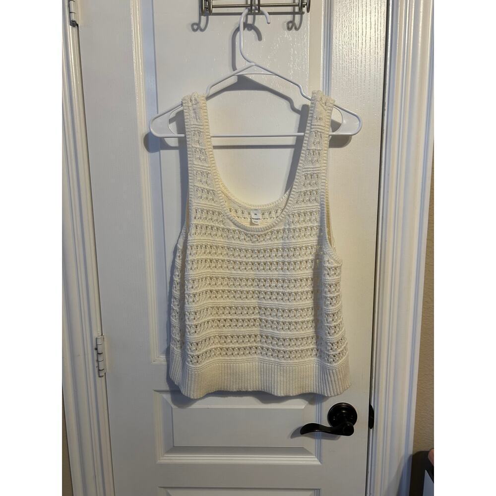 Old Navy Crochet Size XL Tank - Picture 3 of 4